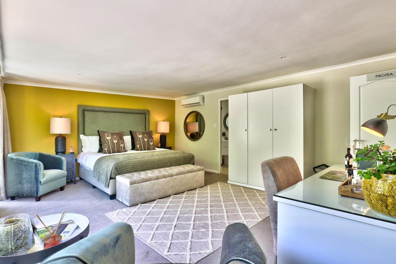 Devonport House 4*